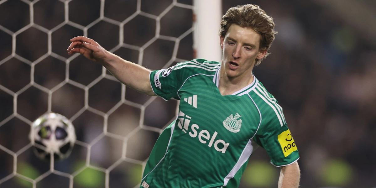 Persaingan-Ketat-dengan-Liverpool-dan-Manchester-United